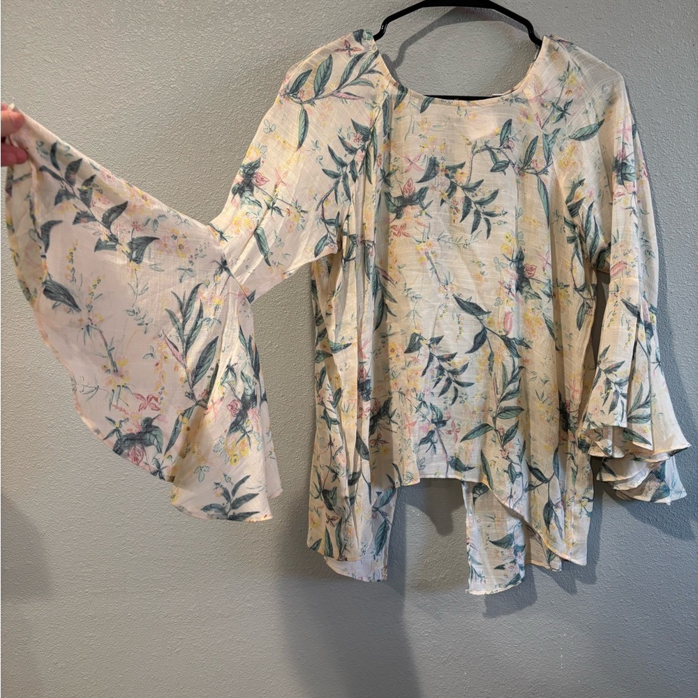 LC Lauren Conrad Cream Floral Bell Sleeve Blouse